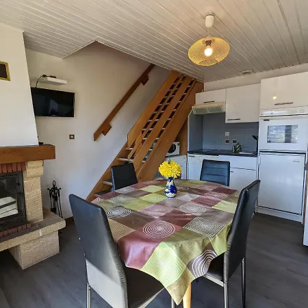 Convivial A Avec Cheminee, Proche Du Et Des Pistes, Ideal Famille Et Rando - Fr-1-589-95 펜션 *
